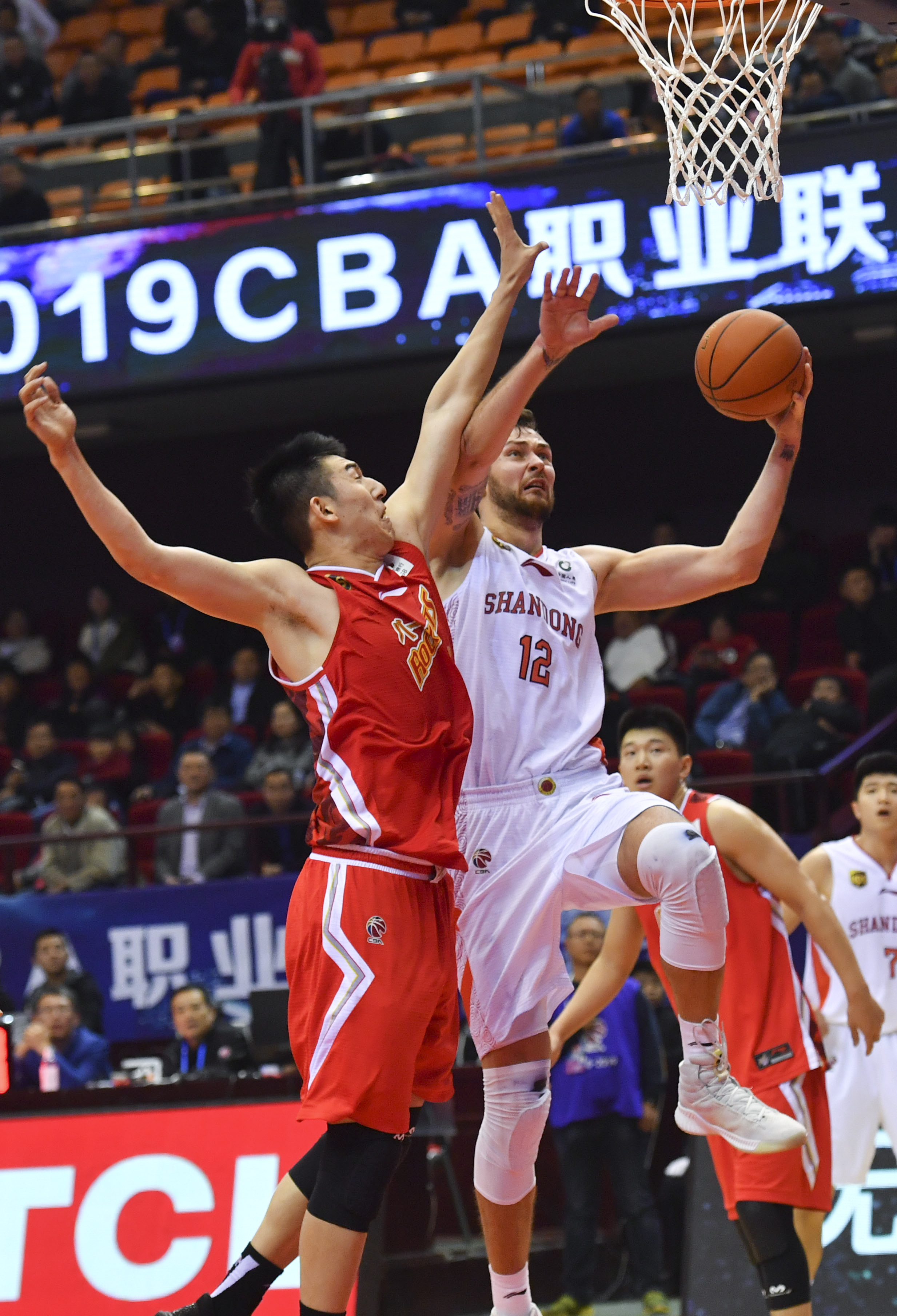 低位单打到 低位单打到